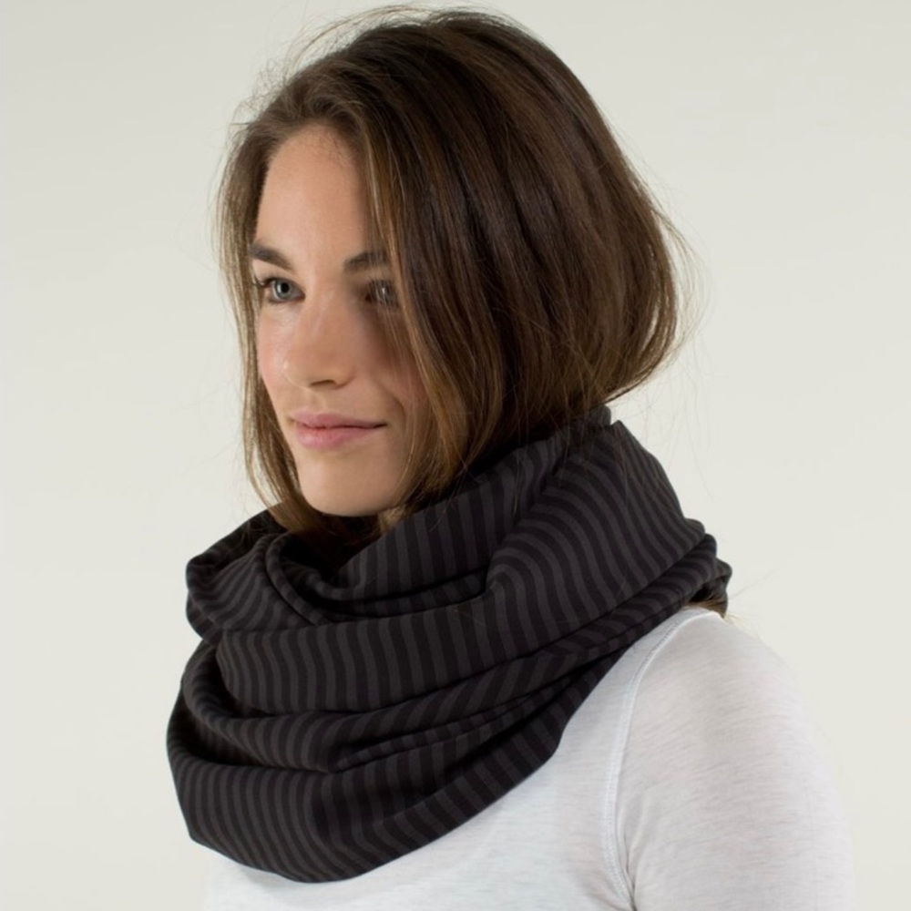 Lululemon Vinyasa Scarf